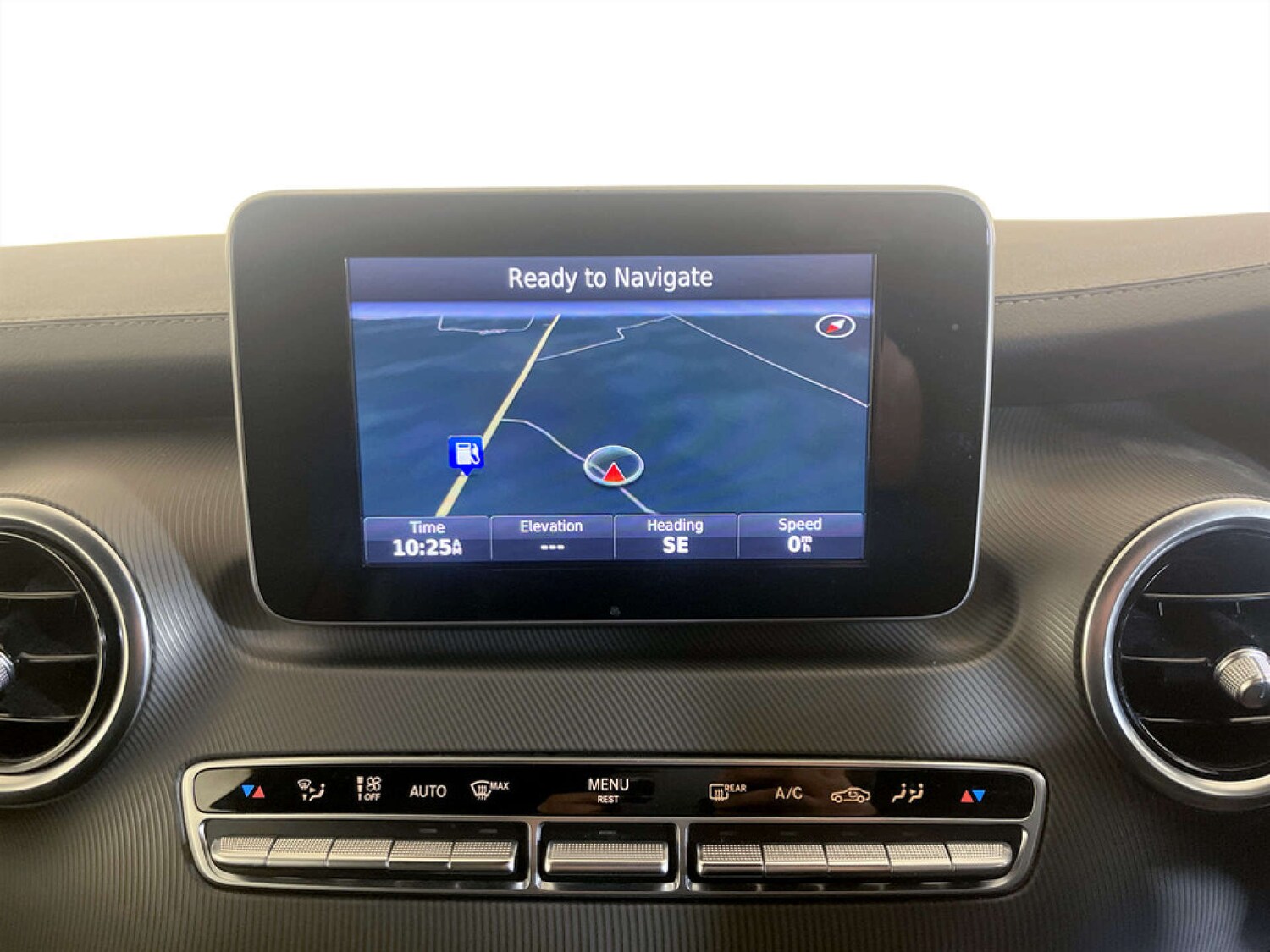 Used Mercedes-Benz V-Class 2018 for sale - 77531867: Photo 25