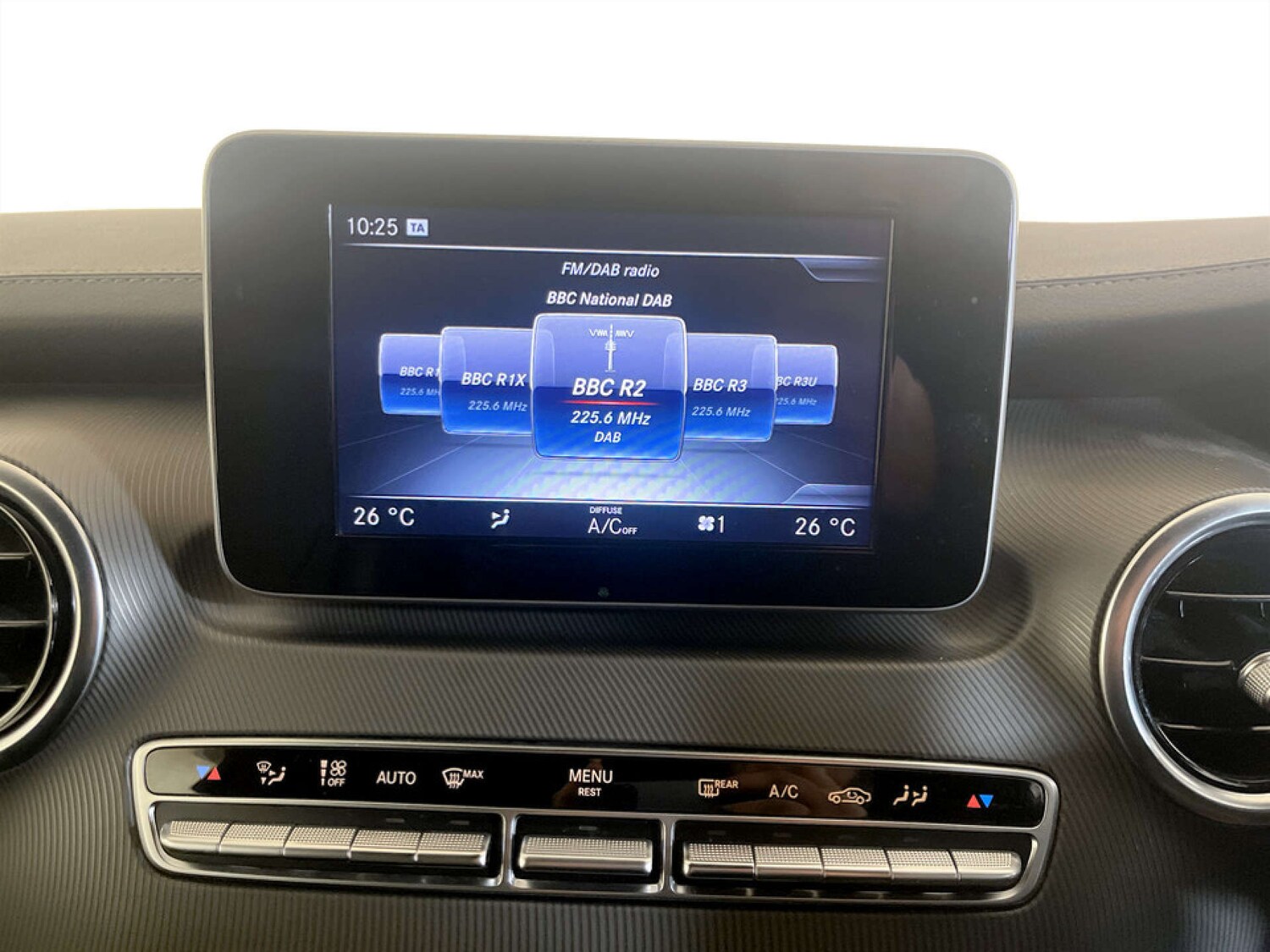 Used Mercedes-Benz V-Class 2018 for sale - 77531867: Photo 29