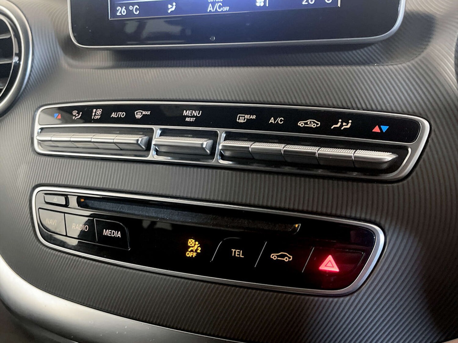 Used Mercedes-Benz V-Class 2018 for sale - 77531867: Photo 30