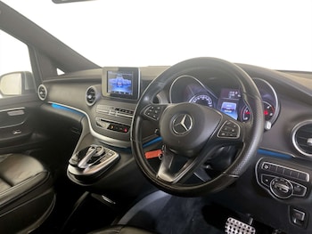 Used Mercedes-Benz V-Class 2018 for sale - 77531867: Photo