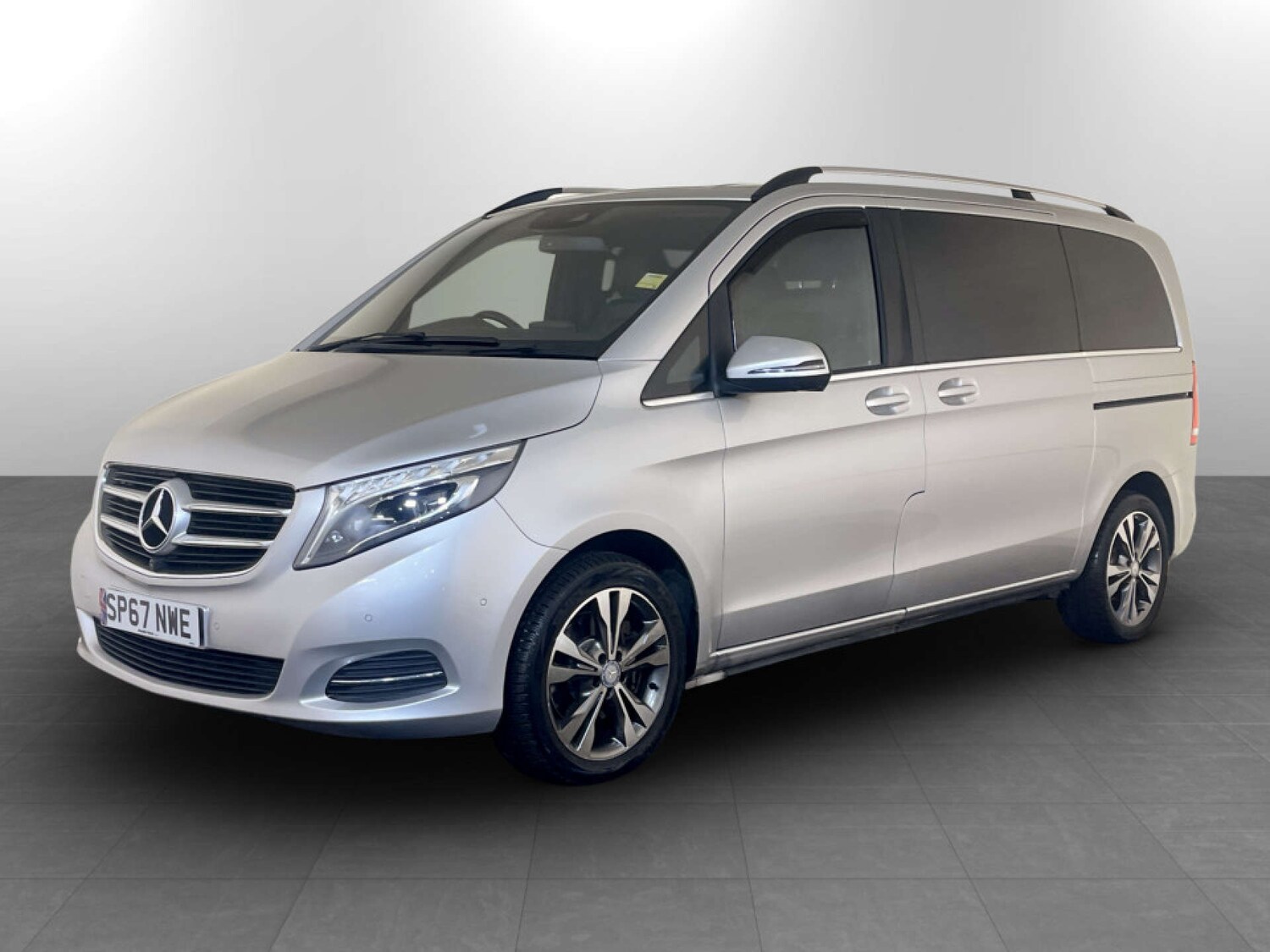 Used Mercedes-Benz V-Class 2018 for sale - 77531867: Photo 6