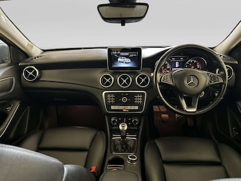 Used Mercedes-Benz GLA 2018 for sale - 79418097: Photo