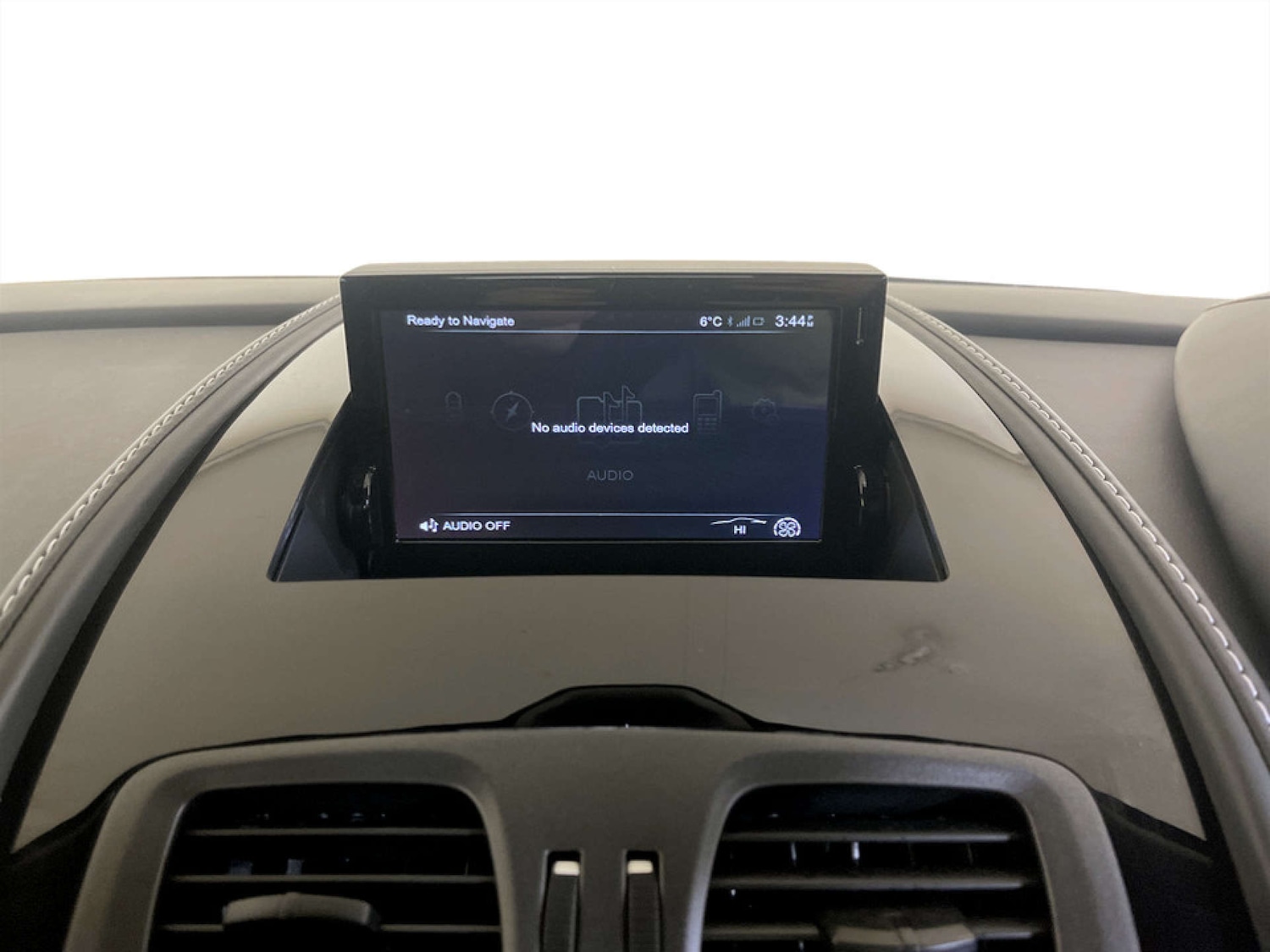 Used Aston Martin Vantage 2015 for sale - 77185985: Photo 26