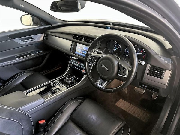 Used Jaguar XF 2018 for sale - 75712406: Photo 16