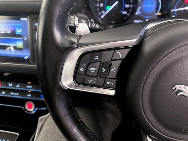 Used Jaguar XF 2018 for sale - 75712406: Photo 18