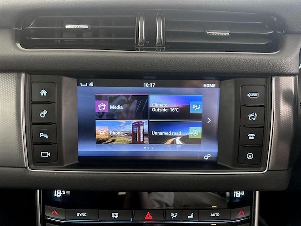 Used Jaguar XF 2018 for sale - 75712406: Photo 23