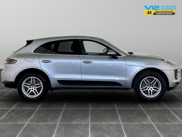 Used Porsche Macan 2019 for sale - 75712795: Photo 11