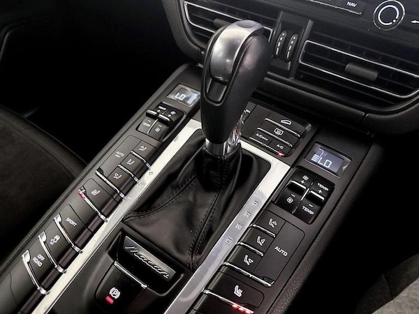 Used Porsche Macan 2019 for sale - 75712795: Photo 28