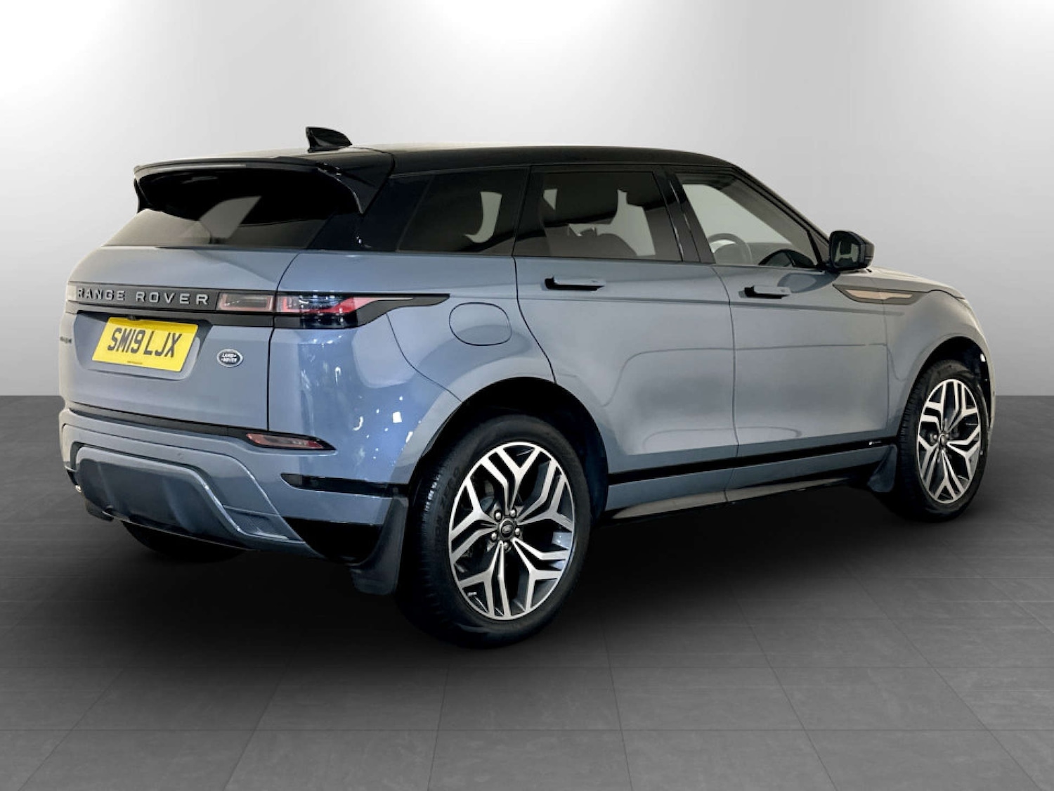 Used Land Rover Range Rover Evoque 2019 for sale - 77186075: Photo 10