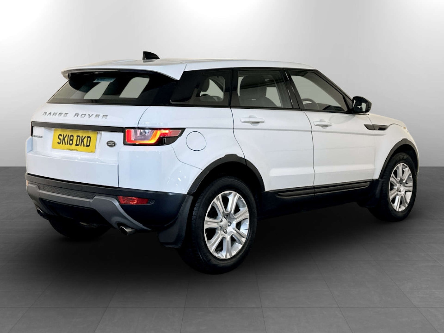 Used Land Rover Range Rover Evoque 2018 for sale - 77336951: Photo 10