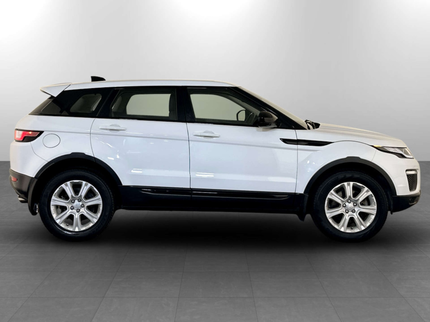 Used Land Rover Range Rover Evoque 2018 for sale - 77336951: Photo 11