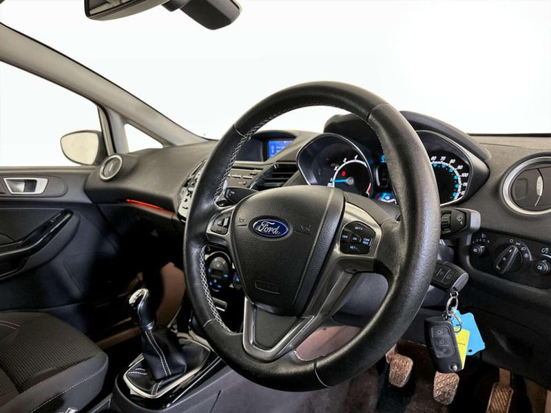 Used Ford Fiesta 2016 for sale - 76895556: Photo 16