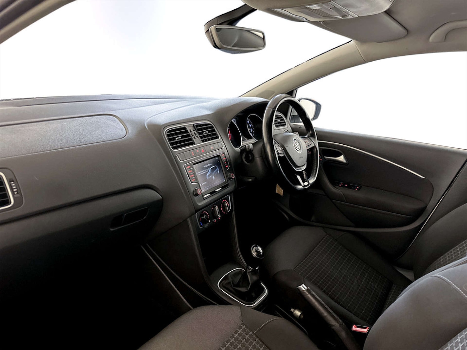 Used Volkswagen Polo 2017 for sale - 77185952: Photo 12