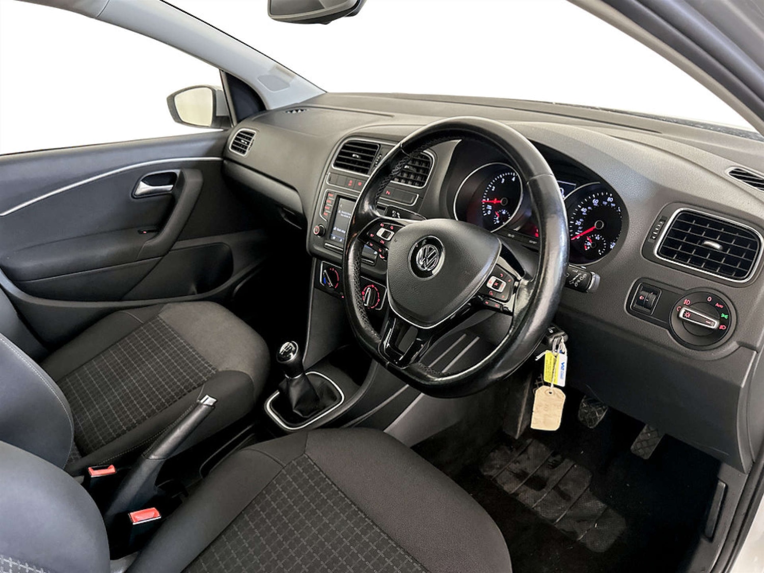 Used Volkswagen Polo 2017 for sale - 77185952: Photo 15