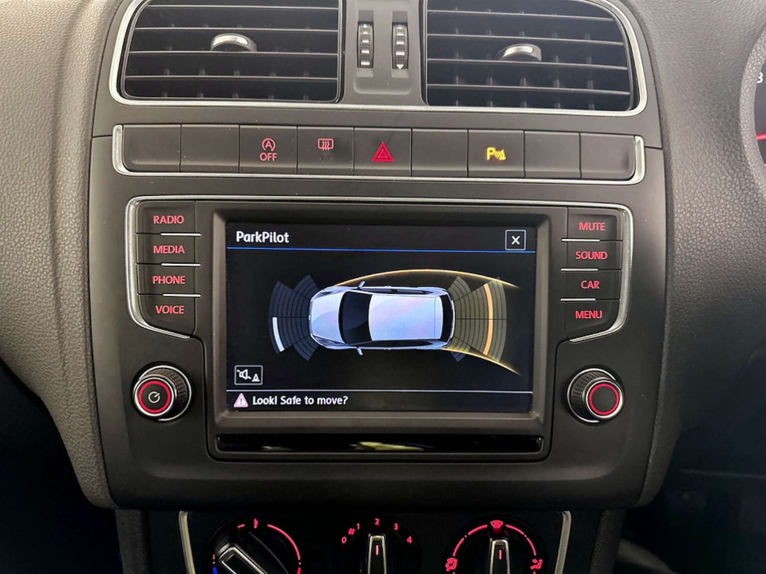 Used Volkswagen Polo 2017 for sale - 77185952: Photo 20