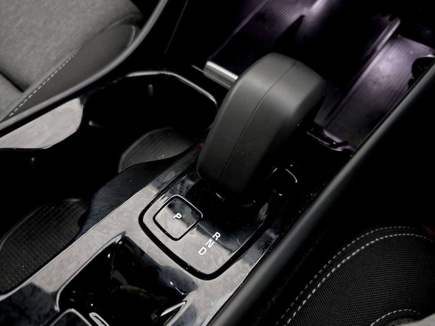 Used Volvo XC40 2024 for sale - 77712954: Photo 25