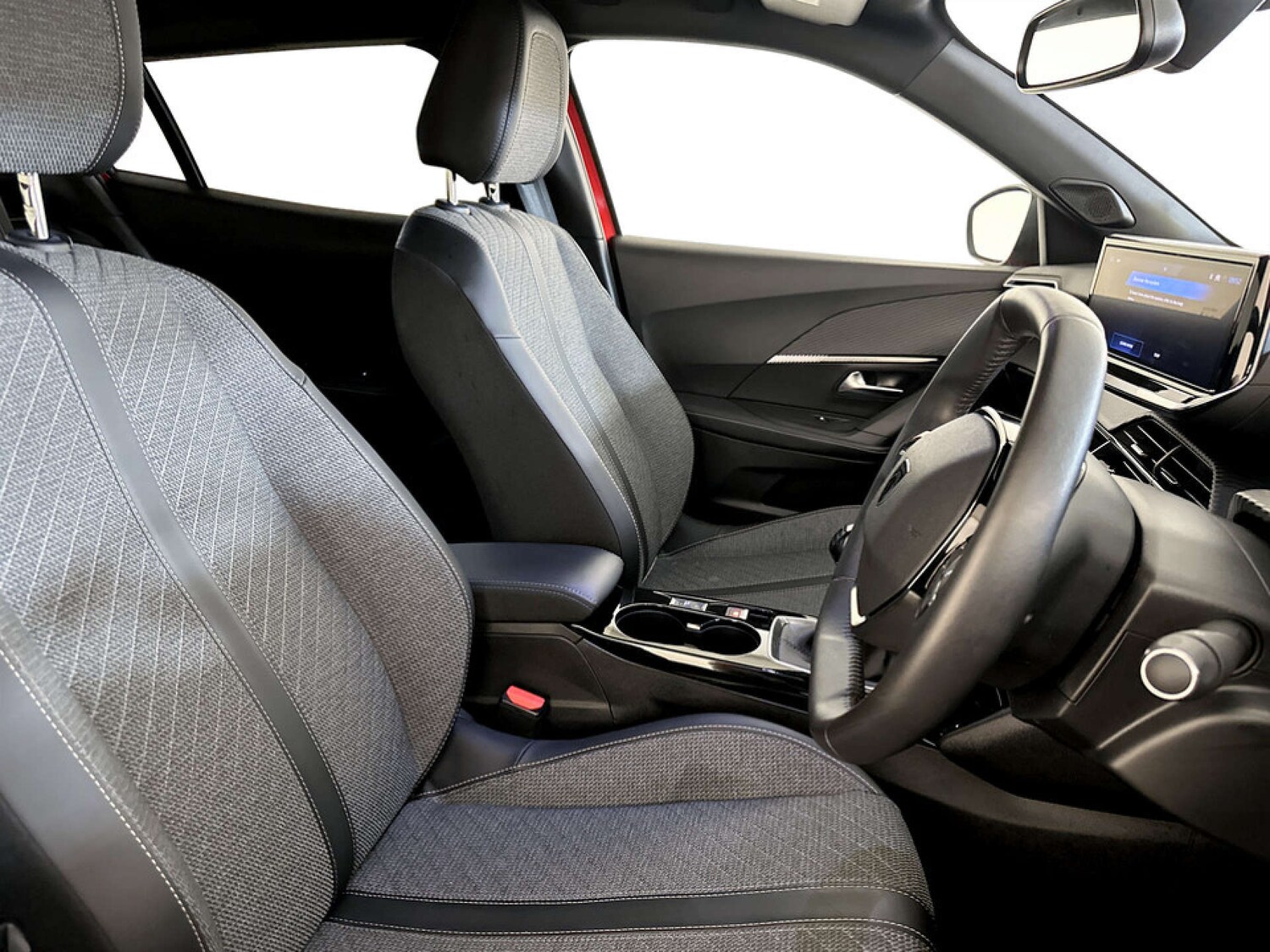 Used Peugeot 2008 2023 for sale - 77664927: Photo 12