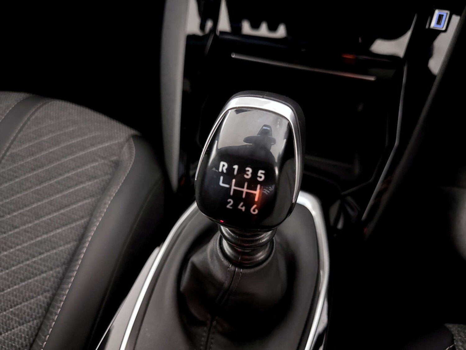 Used Peugeot 2008 2023 for sale - 77664927: Photo 25