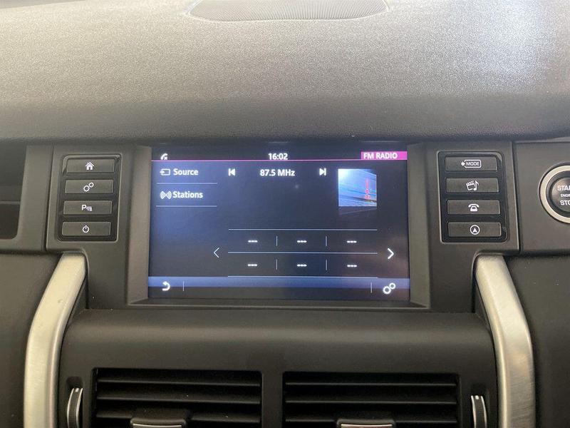 Used Land Rover Discovery Sport 2018 for sale - 76385085: Photo 26