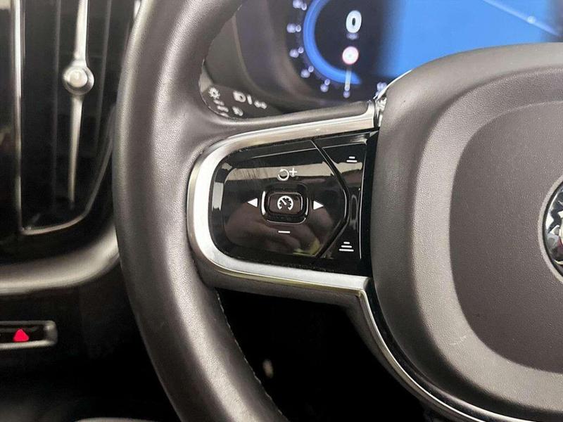 Used Volvo XC60 2021 for sale - 76826196: Photo 17