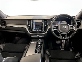 Used Volvo XC60 2018 for sale - 76117657: Photo