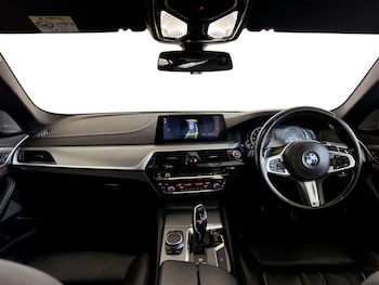 Used BMW 5 Series 2017 for sale - 77523320: Photo