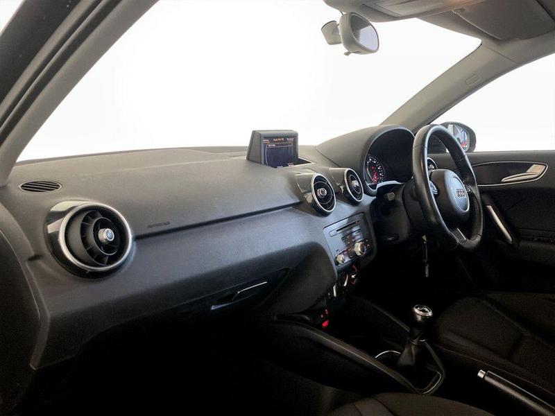 Used Audi A1 2013 for sale - 76117627: Photo 12