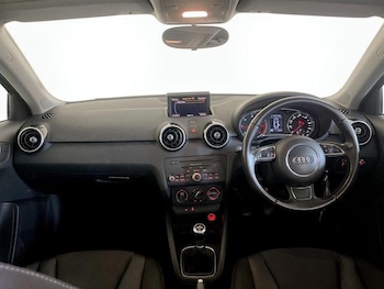 Used Audi A1 2013 for sale - 76117627: Photo 3