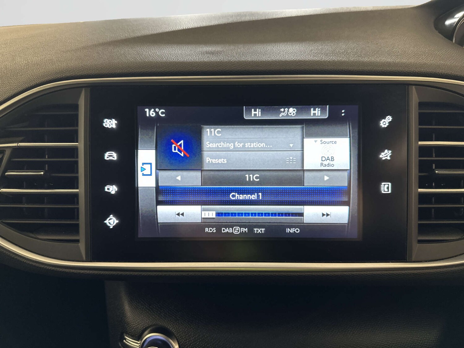 Used Peugeot 308 2017 for sale - 78154426: Photo 22