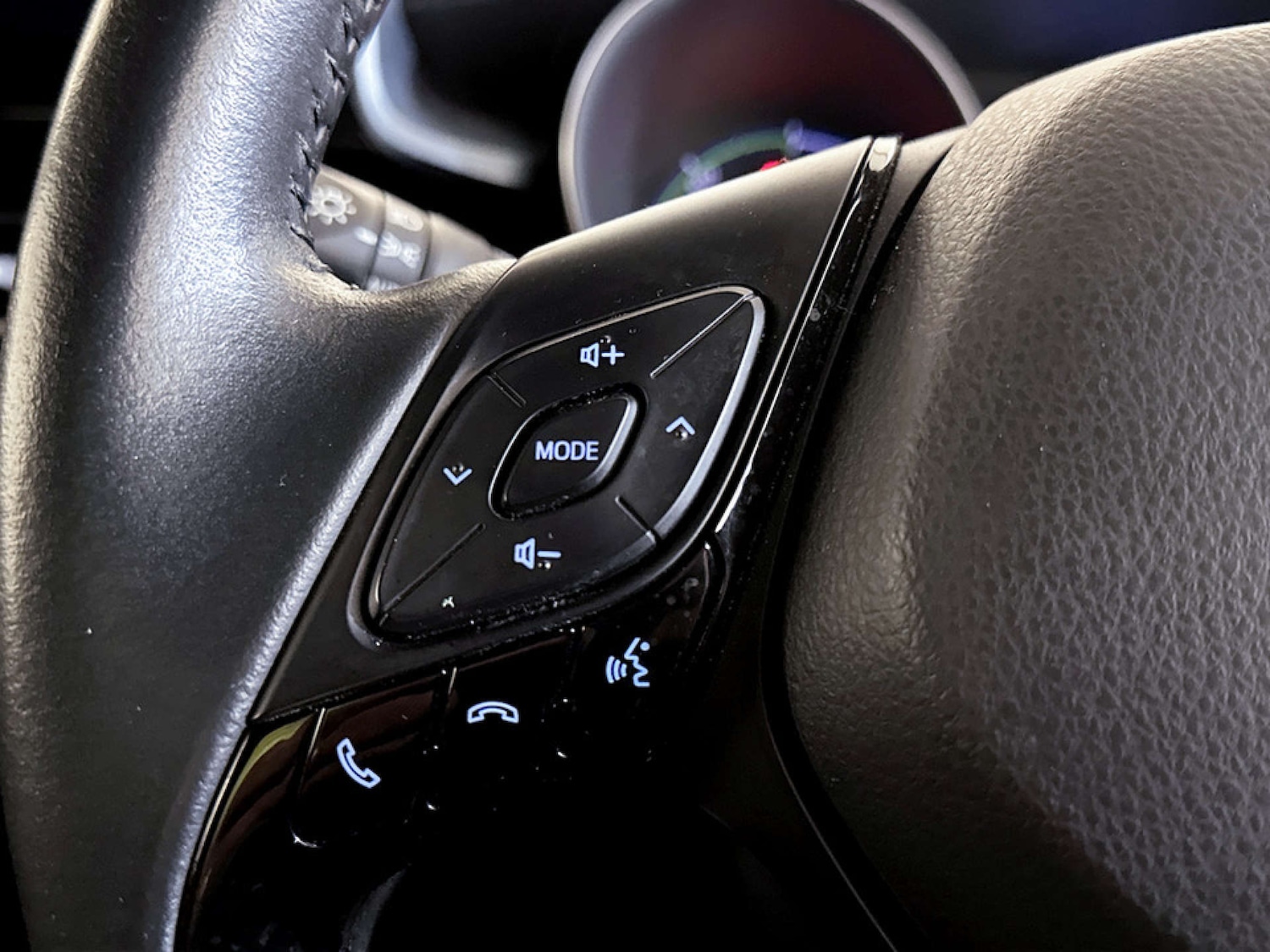 Used Toyota C-HR 2022 for sale - 77185766: Photo 18