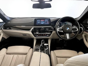 Used BMW 5 Series 2018 for sale - 76162052: Photo 3