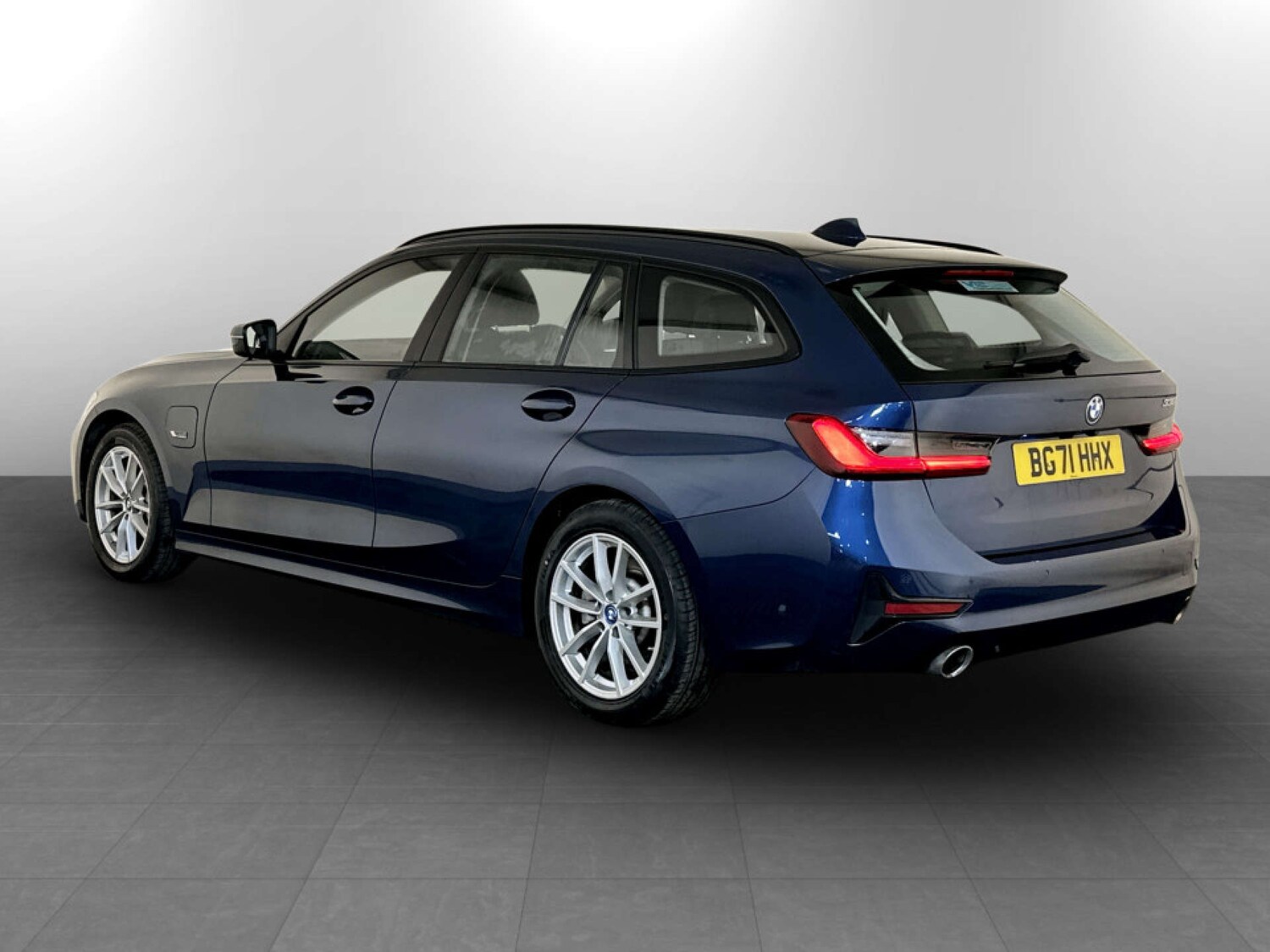 Used BMW 3 Series 2021 for sale - 77583937: Photo 8