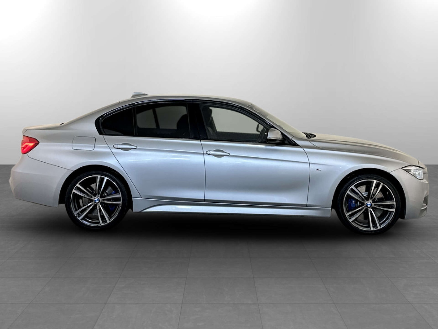 Used BMW 3 Series 2017 for sale - 77234084: Photo 11