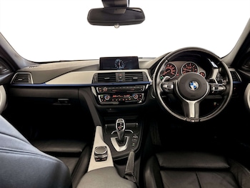 Used BMW 3 Series 2017 for sale - 77234084: Photo