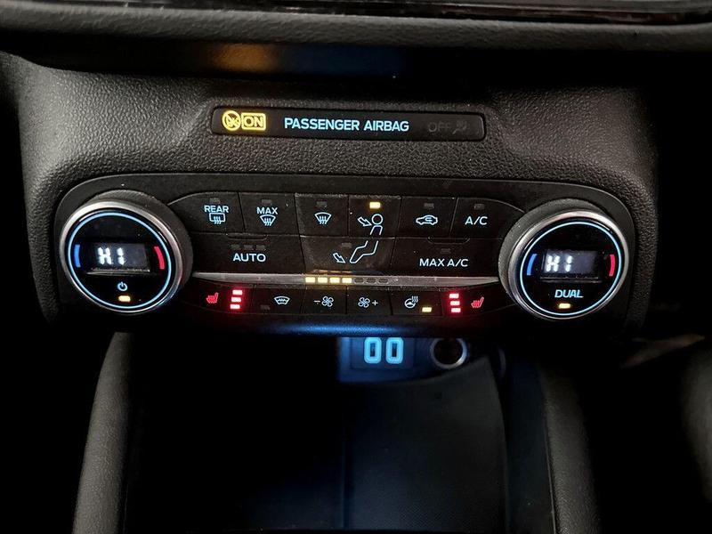 Used Ford Focus 2021 for sale - 76382202: Photo 25