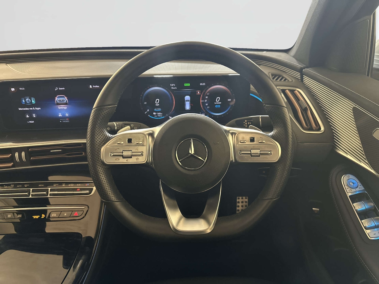 Used Mercedes-Benz EQC 2023 for sale - 77916428: Photo 17