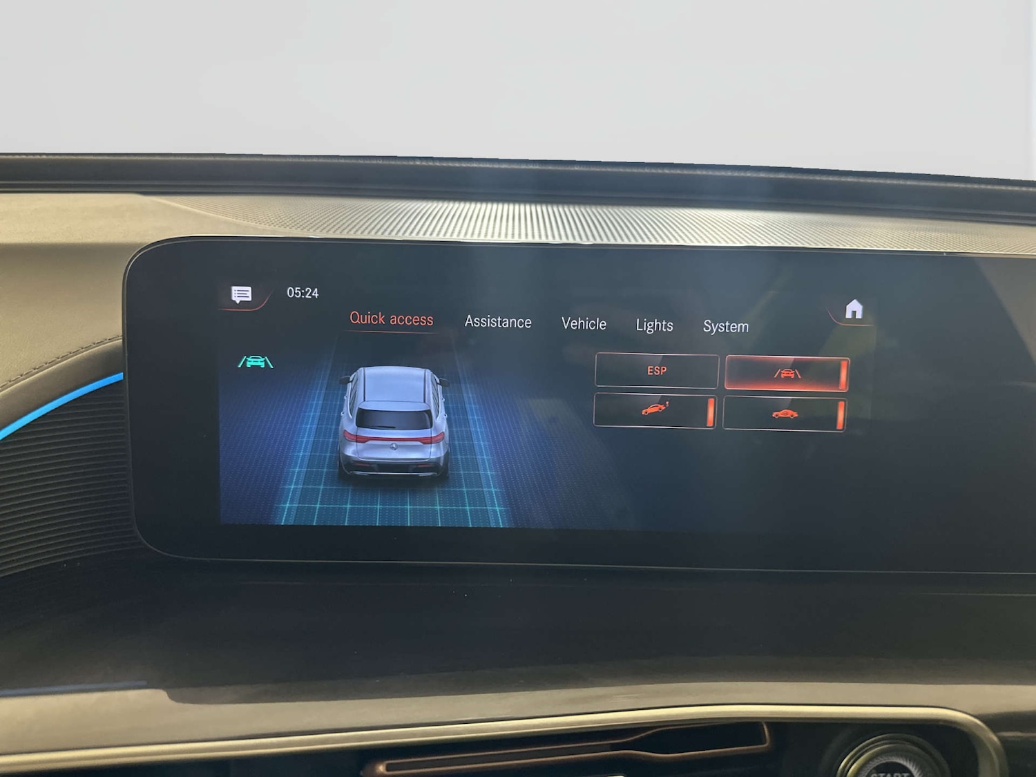 Used Mercedes-Benz EQC 2023 for sale - 77916428: Photo 26