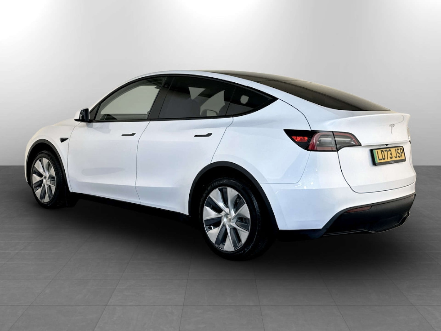 Used Tesla Model Y 2024 for sale - 77452502: Photo 8