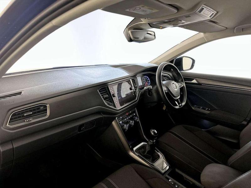 Used Volkswagen T-Roc 2018 for sale - 76722982: Photo 12