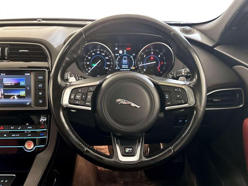 Used Jaguar F-Pace 2018 for sale - 77071577: Photo 16