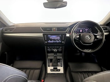 Used Skoda Superb 2021 for sale - 76036267: Photo
