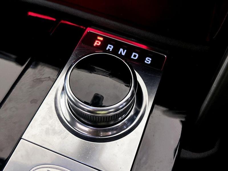 Used Land Rover Discovery 2019 for sale - 76422027: Photo 32