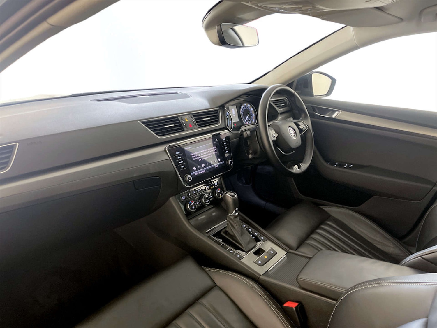 Used Skoda Superb 2021 for sale - 77221004: Photo 12