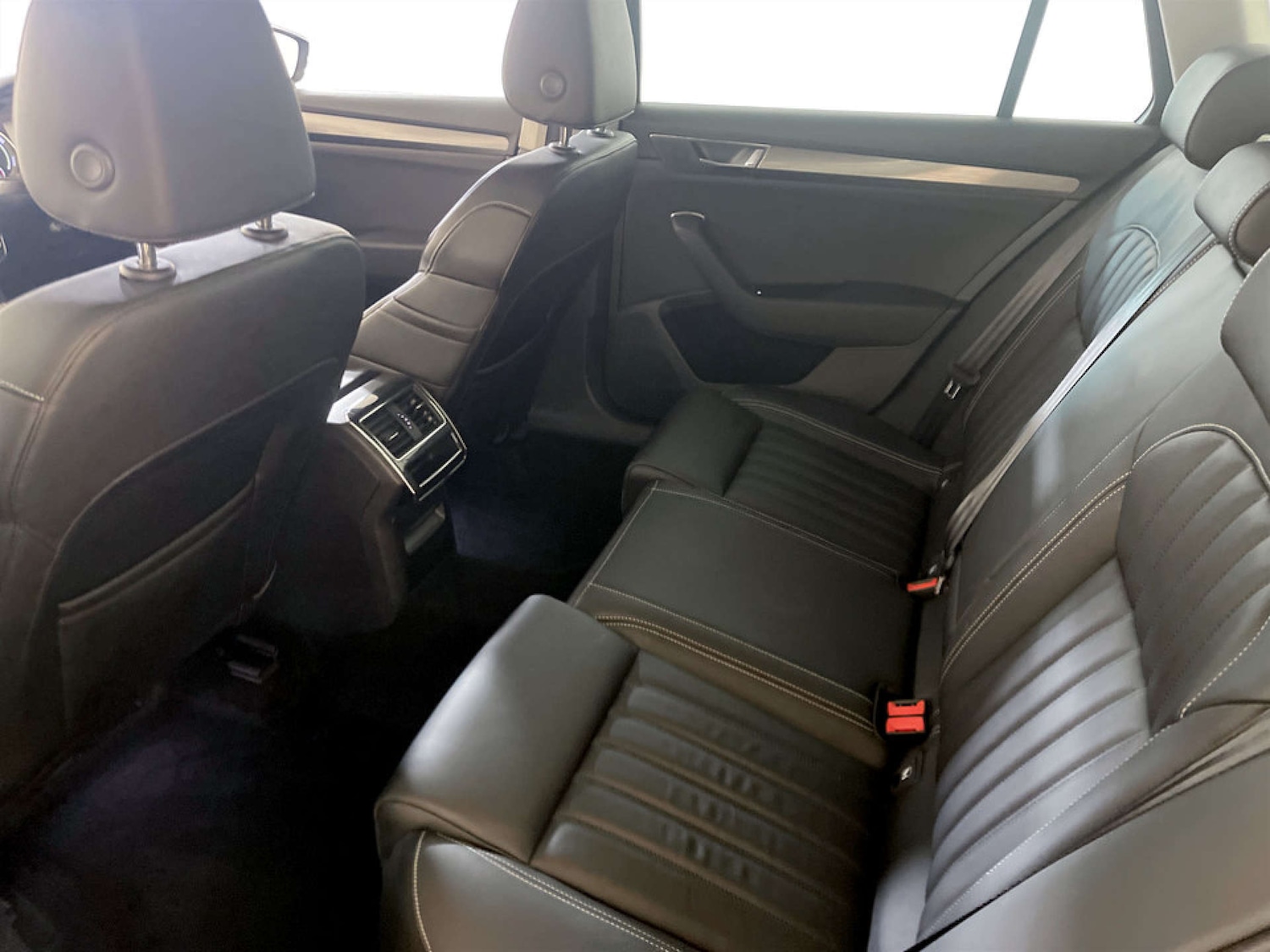 Used Skoda Superb 2021 for sale - 77221004: Photo 14