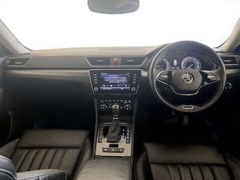 Used Skoda Superb 2021 for sale - 77221004: Photo