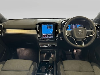 Used Volvo XC40 2022 for sale - 79476461: Photo