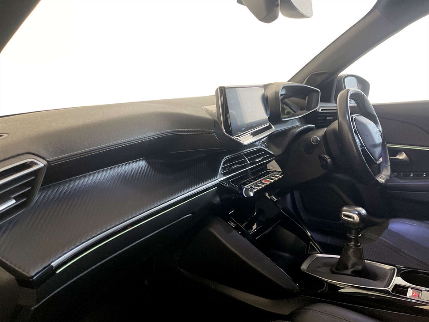 Used Peugeot 2008 2020 for sale - 77502049: Photo 11