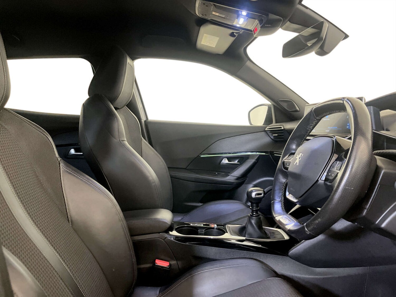 Used Peugeot 2008 2020 for sale - 77502049: Photo 12