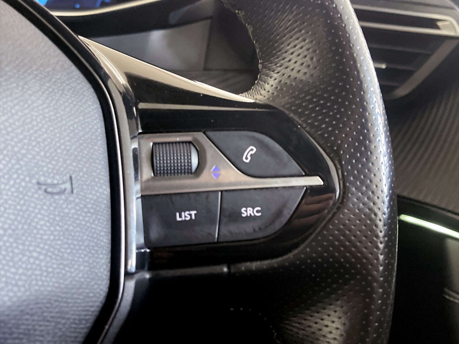 Used Peugeot 2008 2020 for sale - 77502049: Photo 18