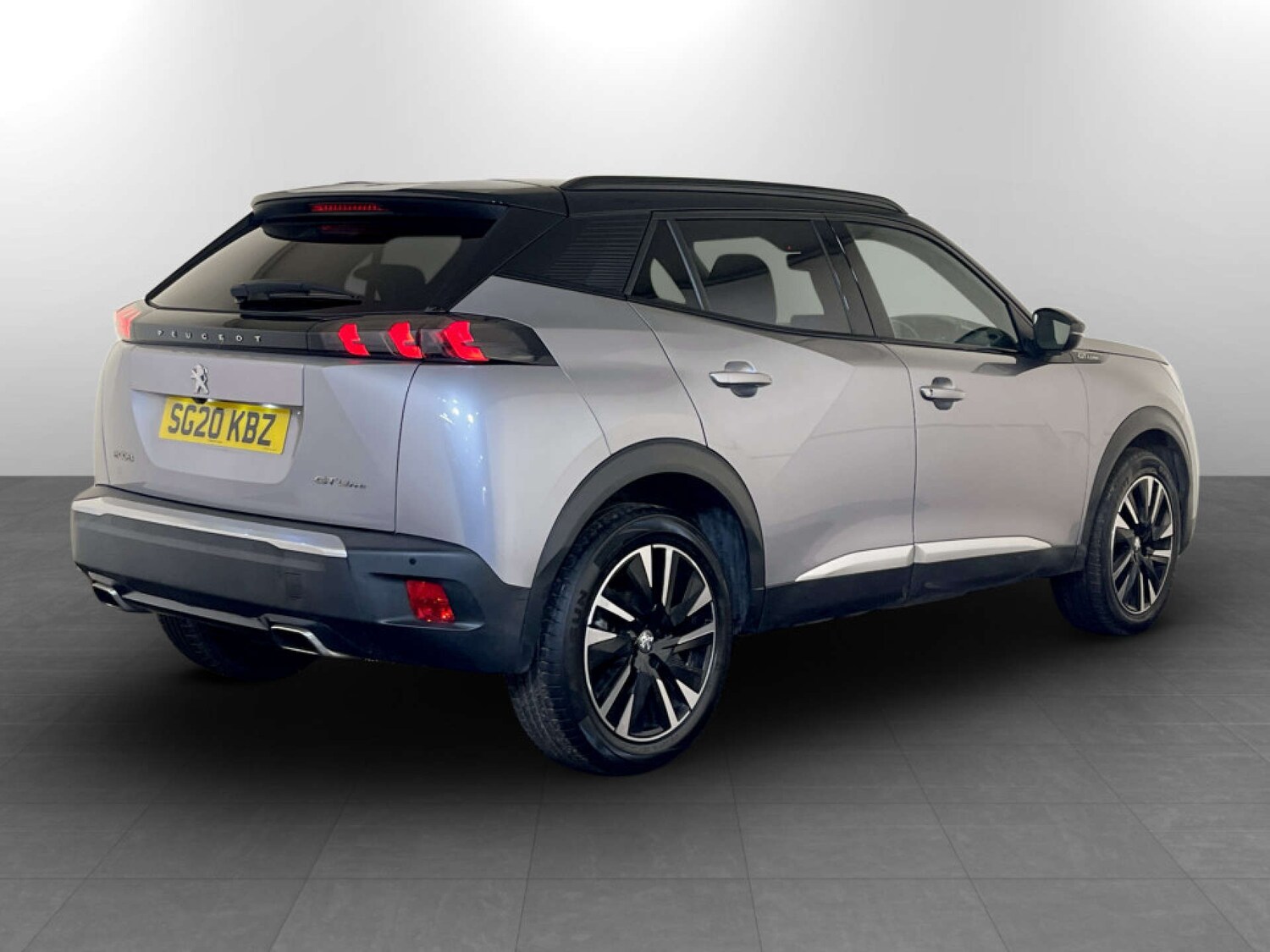 Used Peugeot 2008 2020 for sale - 77502049: Photo 9